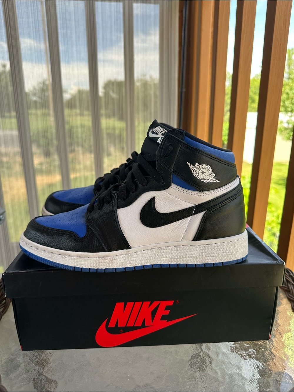 Nike Air Jordan 1 Retro High Royal Toe
